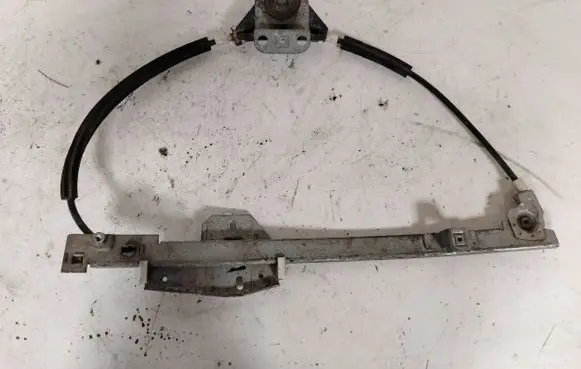 Volkswagen PASSAT B3 Rear door manual window regulator 357839402