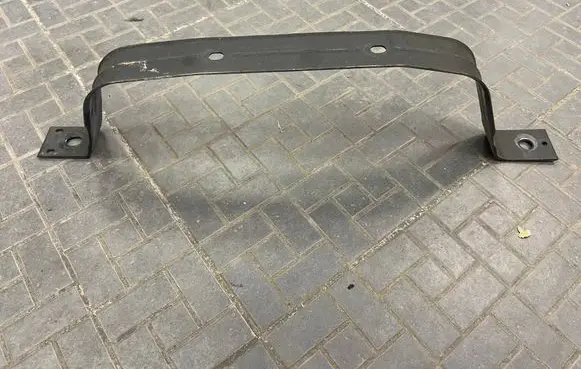 Jeep Grand Cherokee Fuel tank mounting bracket 7520050AE 7520050A