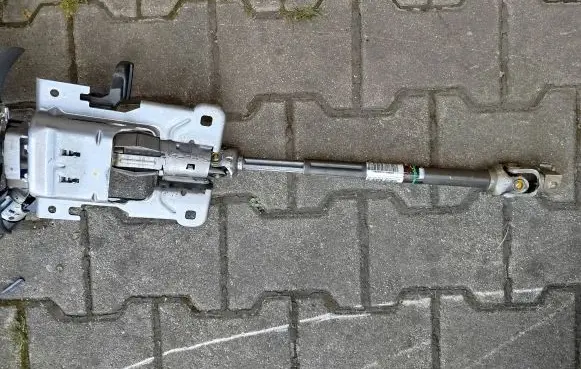 Citroen C3 Steering wheel axle 119330M