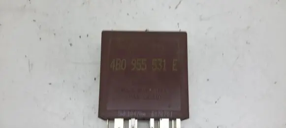 Audi A6 S6 C5 4B Other relay 4B0955531E B170701 5WK10470A