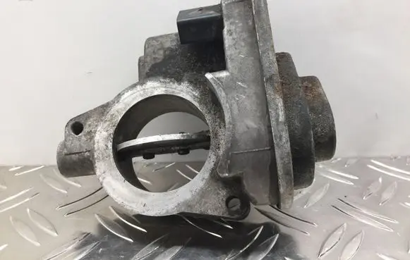 Audi A8 S8 D3 4E Throttle valve 057128063
