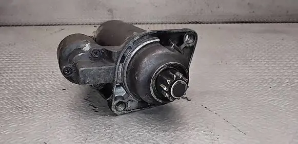 Volkswagen Caddy Starter motor 1005821744