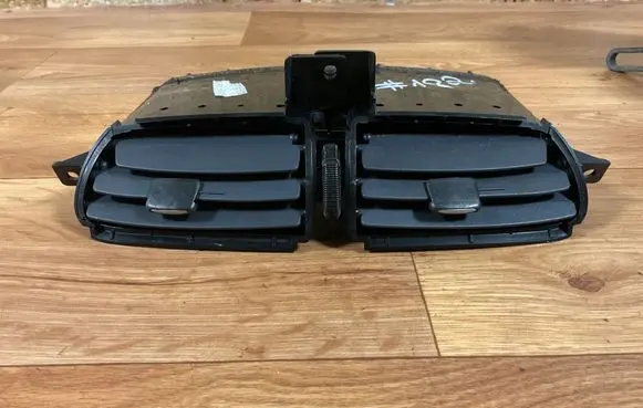 Nissan Almera Tino Dash center air vent grill 504989 347290405