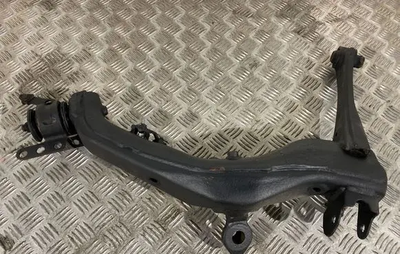 Toyota Avensis T250 Rear control arm
