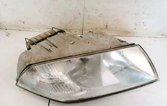 Skoda Octavia Mk2 (1Z) Headlight/headlamp