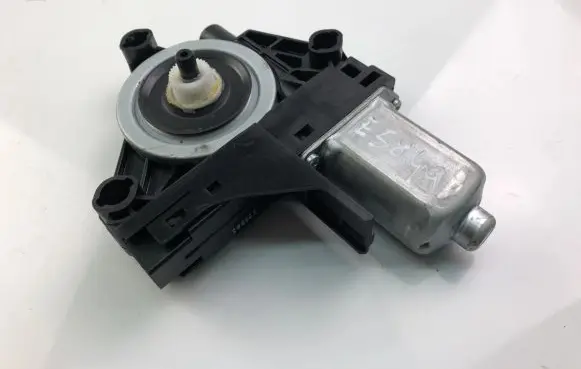 Front door window regulator motor