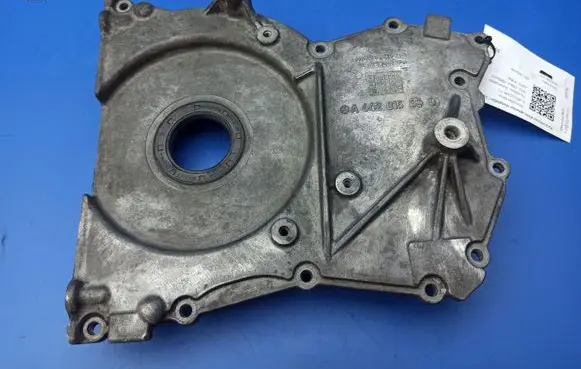 Mercedes-Benz E W212 Timing belt guard (cover) A6420150901