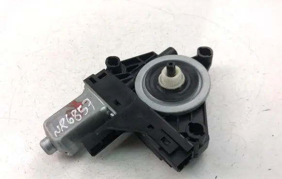 Volvo S60 Front door window regulator motor 966265102