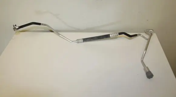 Audi A4 S4 B9 Air conditioning (A/C) pipe/hose 8W1816720
