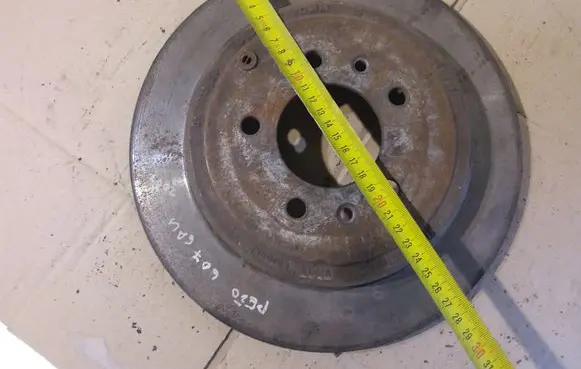 Peugeot 607 Rear brake disc