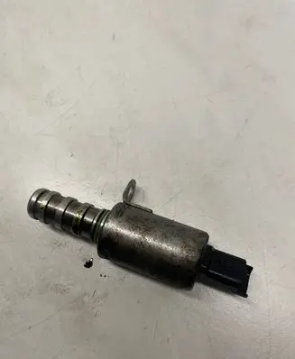 BMW 1 F20 F21 Camshaft vanos timing valve V75877608002 V7587760