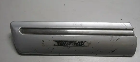 Mercedes-Benz E W210 Fender trim (molding) A2106900182