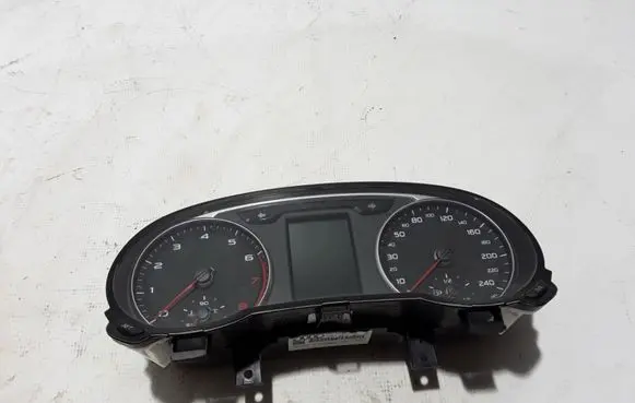 Audi A1 Speedometer (instrument cluster) 8X0920930G