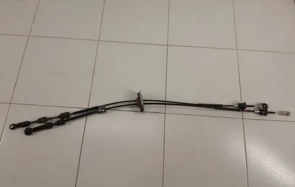 Hyundai Santa Fe Gear shift cable linkage NOCODE