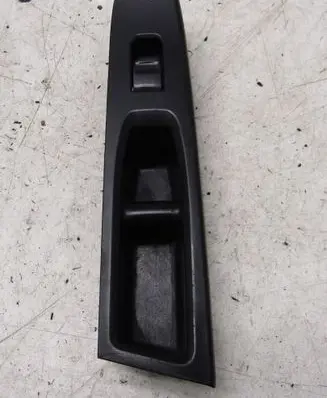 Toyota Yaris Quarter vent window switch 74232-0D710