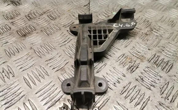 Audi A6 S6 C4 4A Rear bumper mounting bracket 4a0807484