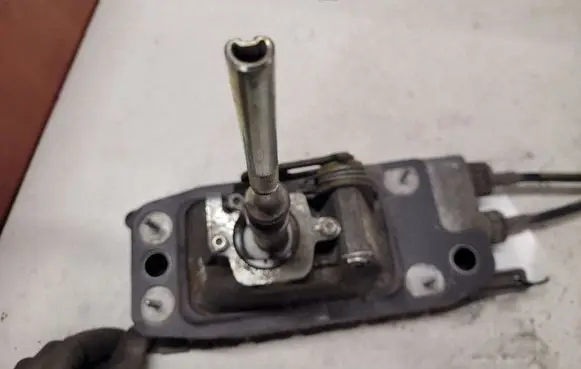 Skoda Octavia Mk2 (1Z) Gear shifter/selector 1K0711049AS