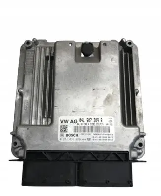 Volkswagen PASSAT B8 Engine control unit/module 04L907309R