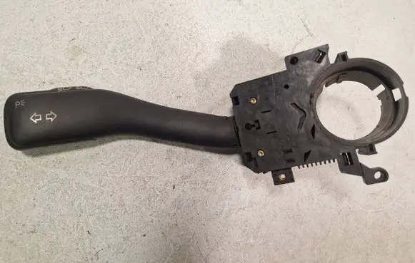 Volkswagen PASSAT B5 Indicator stalk 8L0953513
