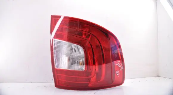 Skoda Superb B6 (3T) Rear/tail lights 3T9945095