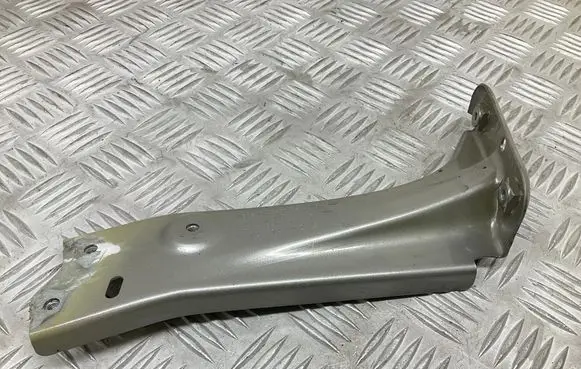 Skoda Octavia Mk3 (5E) Fender mounting bracket 5E0821141