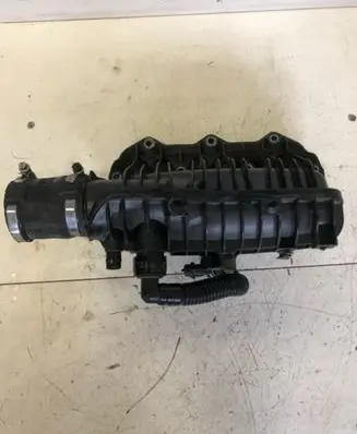 Ford Fiesta Intake manifold CM5G9424FA