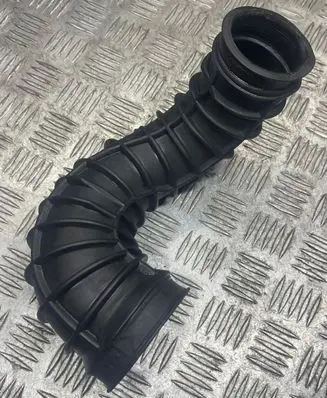 Volvo V70 Air intake hose/pipe 08634143