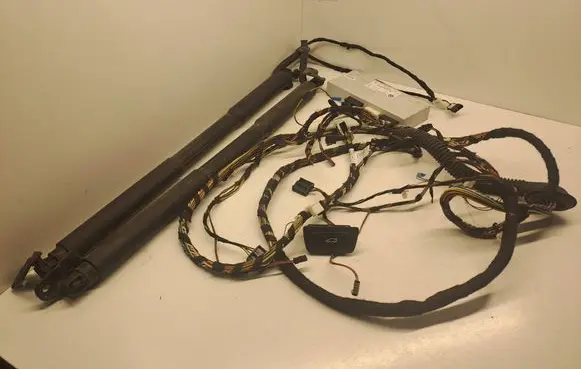 BMW 3 F30 F35 F31 Tailgate hydraulic set 9326073 19344411