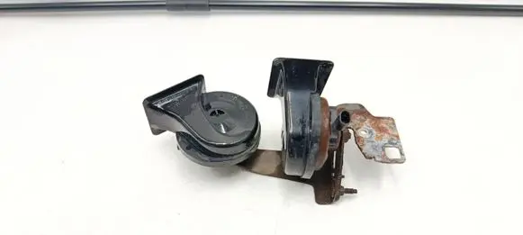 BMW 5 E60 E61 Horn signal 0092018