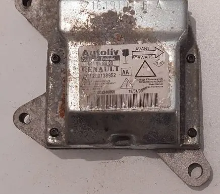 Renault Laguna II Airbag control unit/module 8200138952 601958800 D106CL40868