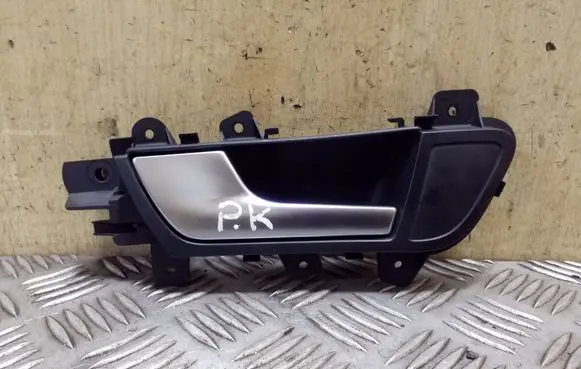 Audi A4 S4 B8 8K Front door interior handle 8K0837019