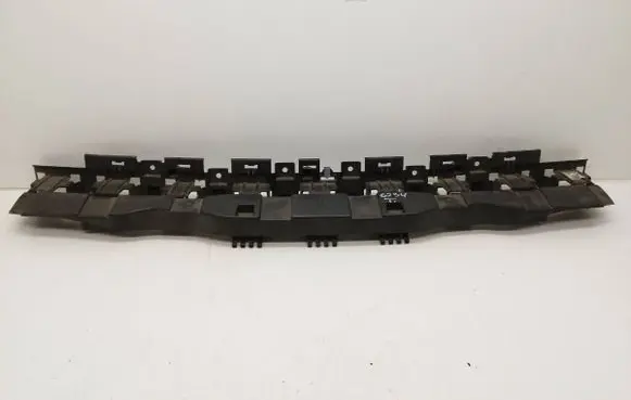 Front bumper mounting bracket