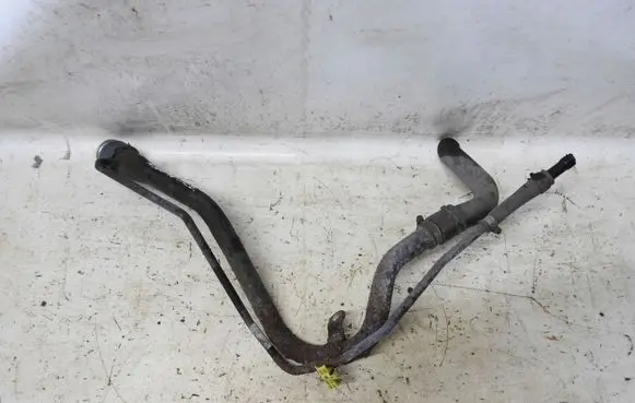 Toyota Auris 150 Fuel tank filler neck pipe 04004dfsefelera