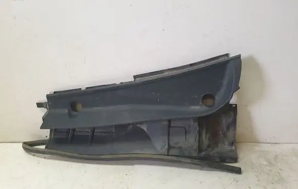 Toyota Avensis T270 Wiper trim 5578205100