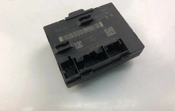 Volkswagen Golf VII Other control units/modules 5Q0959595E