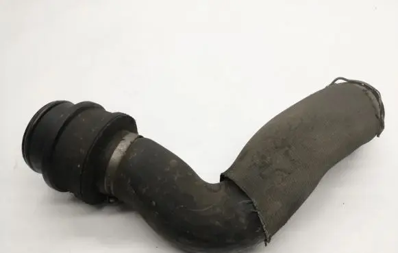 Mercedes-Benz A W169 Intercooler hose/pipe A1695280482
