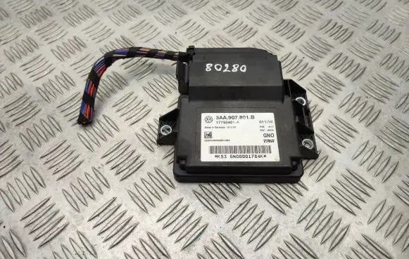 Volkswagen Tiguan Hand brake control module 3AA907801B