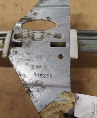 Peugeot 307 Rear door manual window regulator 115281 119235