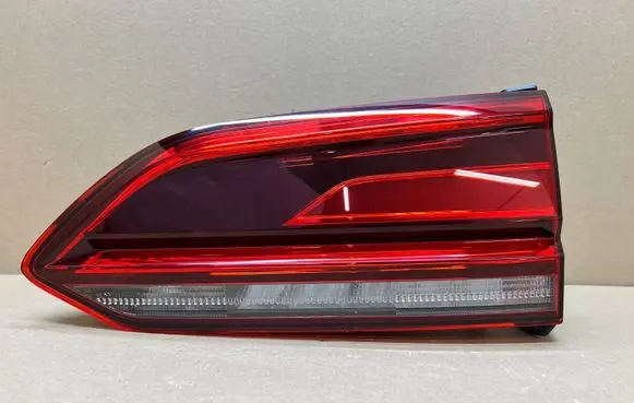 Volkswagen Touareg III Rear/tail lights 760945093