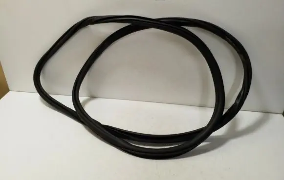 Audi e-tron Front door rubber seal 4KE831721