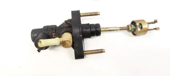 Toyota Avensis T250 Clutch master cylinder