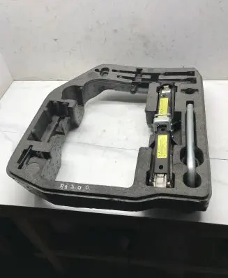 Audi A5 8T 8F Tool set 8T0012109A