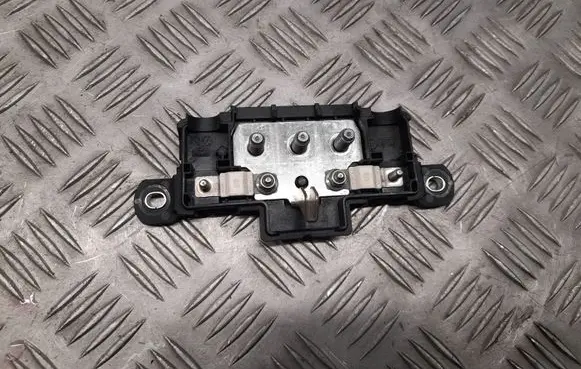 Alfa Romeo Stelvio Fuse module 00505496320