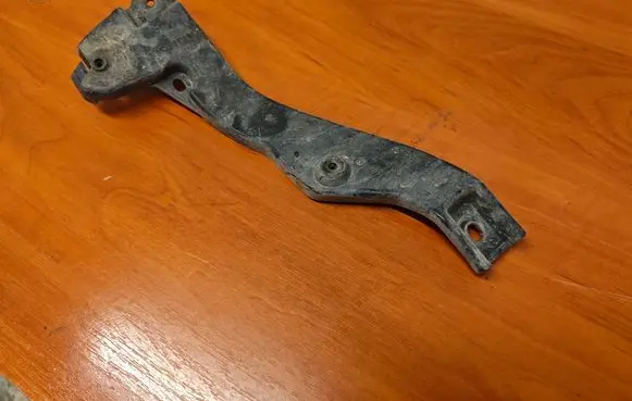 Audi A4 S4 B7 8E 8H Front bumper mounting bracket 8E0807203B