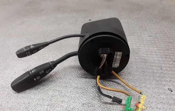 Mercedes-Benz C W203 Wiper turn signal indicator stalk/switch A2035408145