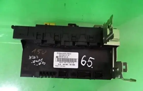 Mercedes-Benz C W203 Comfort/convenience module 2035450701