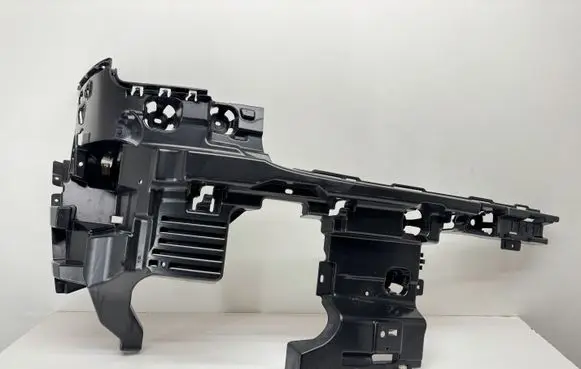 Rear bumper mounting bracket