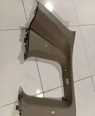 Nissan X-Trail T30 (D) pillar trim (bottom) PK641693H700