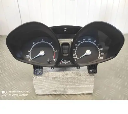 Ford Transit Courier Speedometer (instrument cluster) JT7610849CD