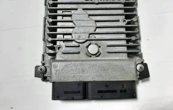 Volkswagen Jetta VI Engine control unit/module 03L907425C 03L906023MM
